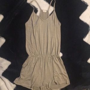 brandy melville romper NWOT